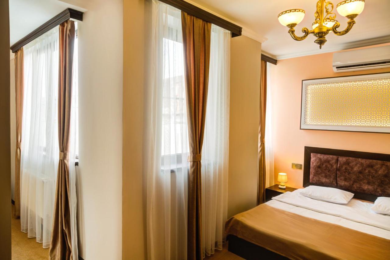 Twin Castle Boutique Hotel Баку Екстер'єр фото